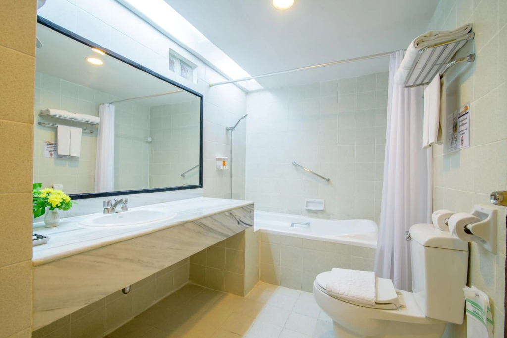 Чаам: Golden Beach Cha-Am Hotel