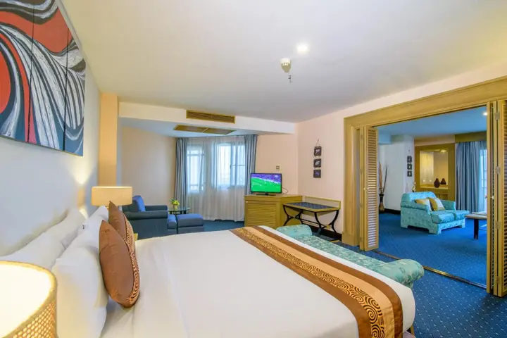 Чаам: Golden Beach Cha-Am Hotel