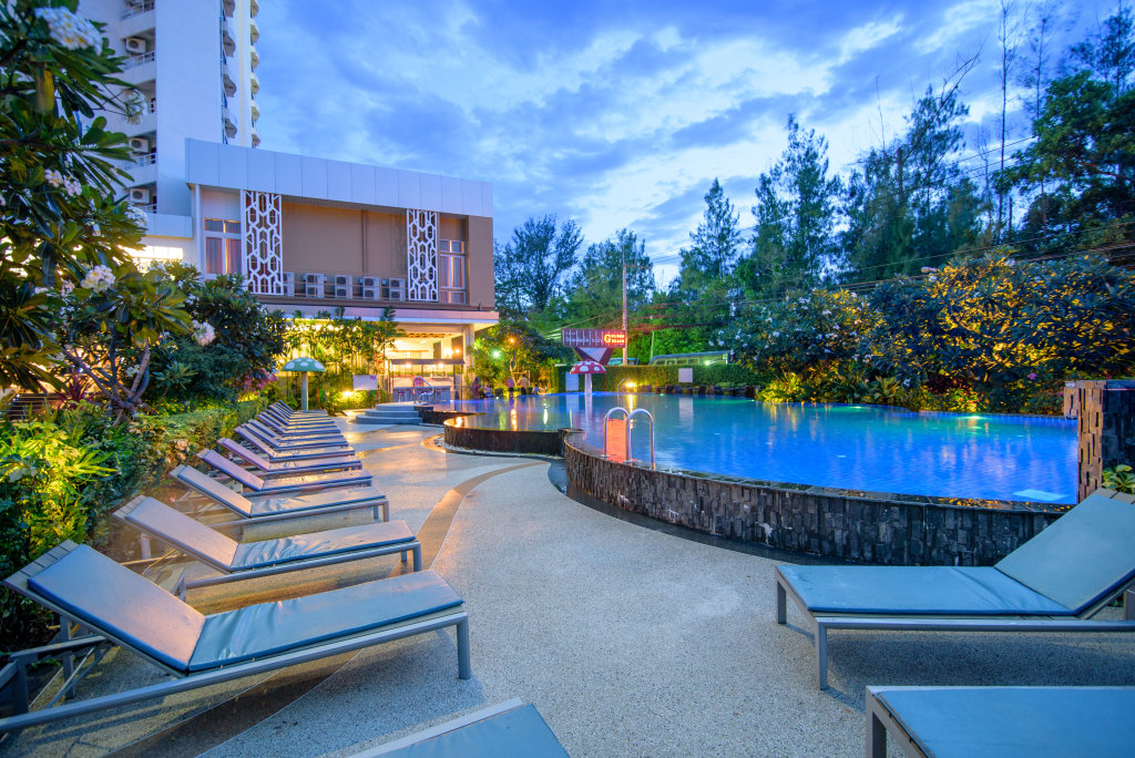 Чаам: Golden Beach Cha-Am Hotel