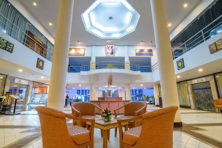 Чаам: Golden Beach Cha-Am Hotel