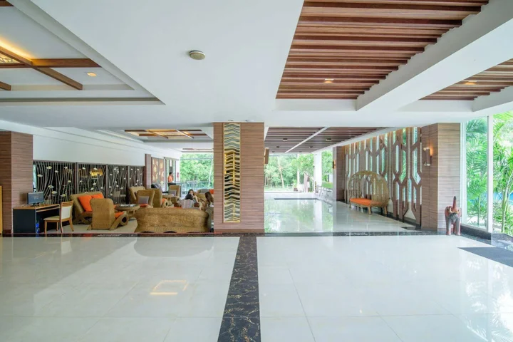 Чаам: Golden Beach Cha-Am Hotel