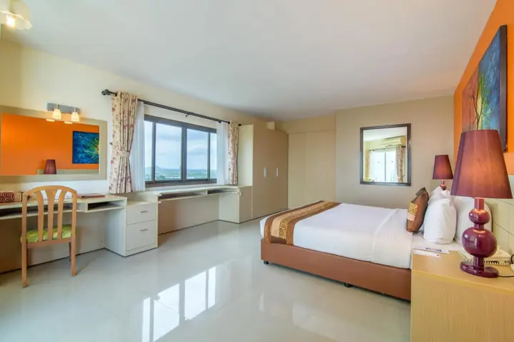 Чаам: Golden Beach Cha-Am Hotel