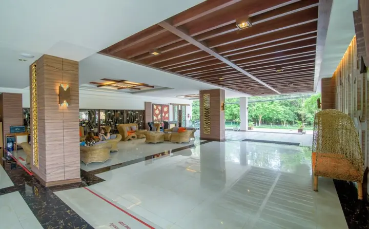 Чаам: Golden Beach Cha-Am Hotel