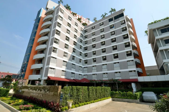 Бангкок: Tara Garden