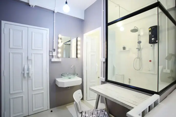 Муанг: Meroom Hotel