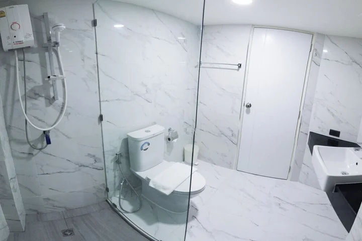 Рои Эт: M Grand Hotel Roiet