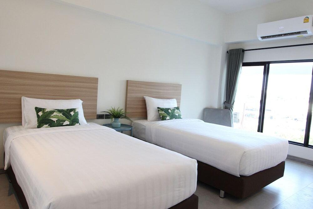 Рои Эт: M Grand Hotel Roiet
