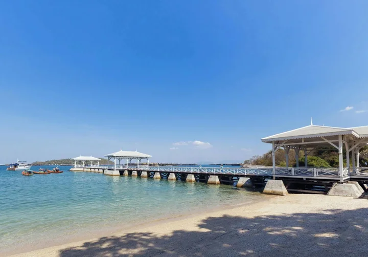 Ко Сичанг: Somewhere Koh Sichang