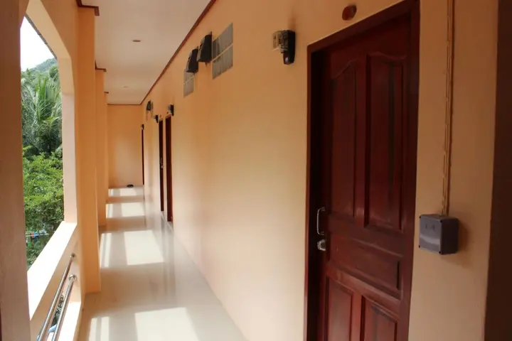 Остров Тау: Budchui Village 2