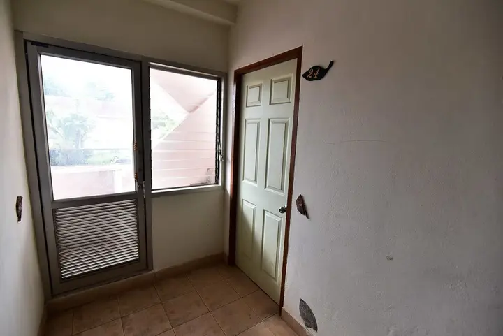 J 2 Mansion — фото 1