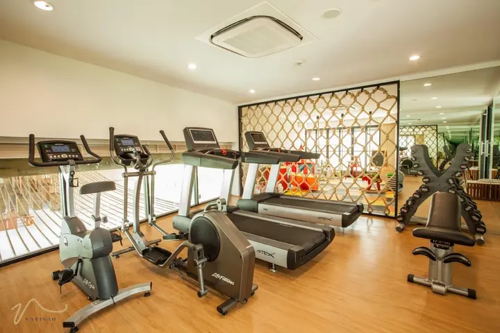 Сам-Рои-Йот: Varinah Resort