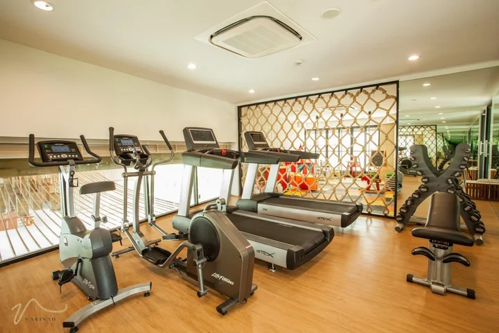 Сам-Рои-Йот: Varinah Resort