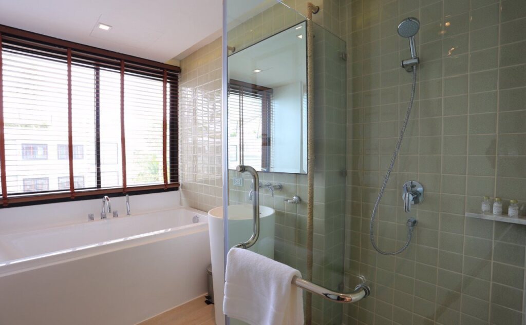 Сам-Рои-Йот: Varinah Resort