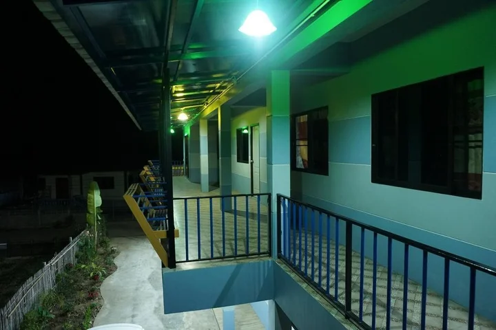 Паи: Love You Hostel