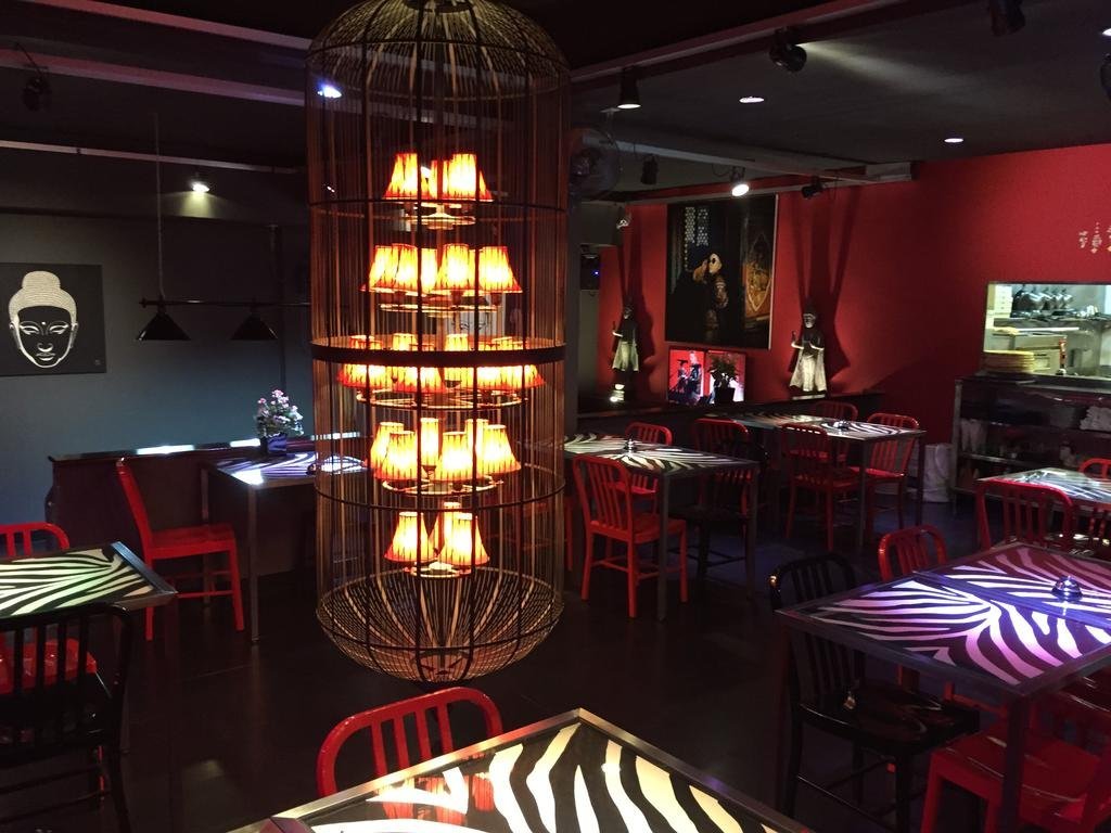 Паттайя: Lotus Bar