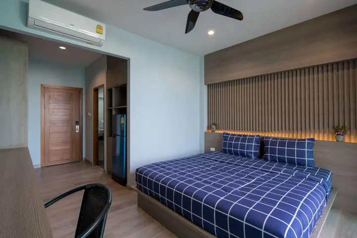 Муанг: Peace Blue Naiharn Naturist Resort Phuket