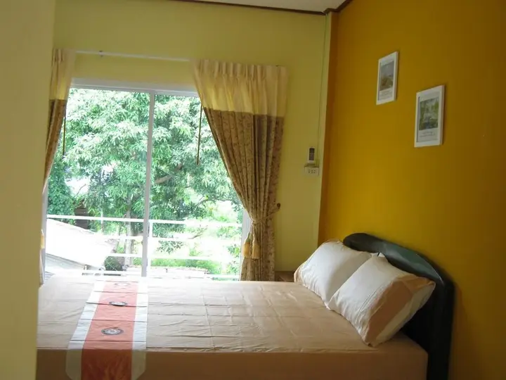 carousel image 3