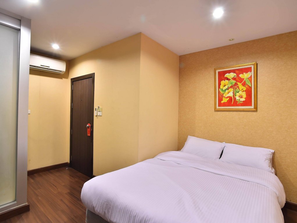 Take a Rest Hotel (Sukhumvit) — фото 1