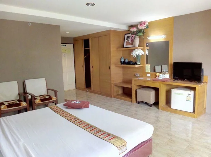 Хатъяй: Pearl Place Hotel