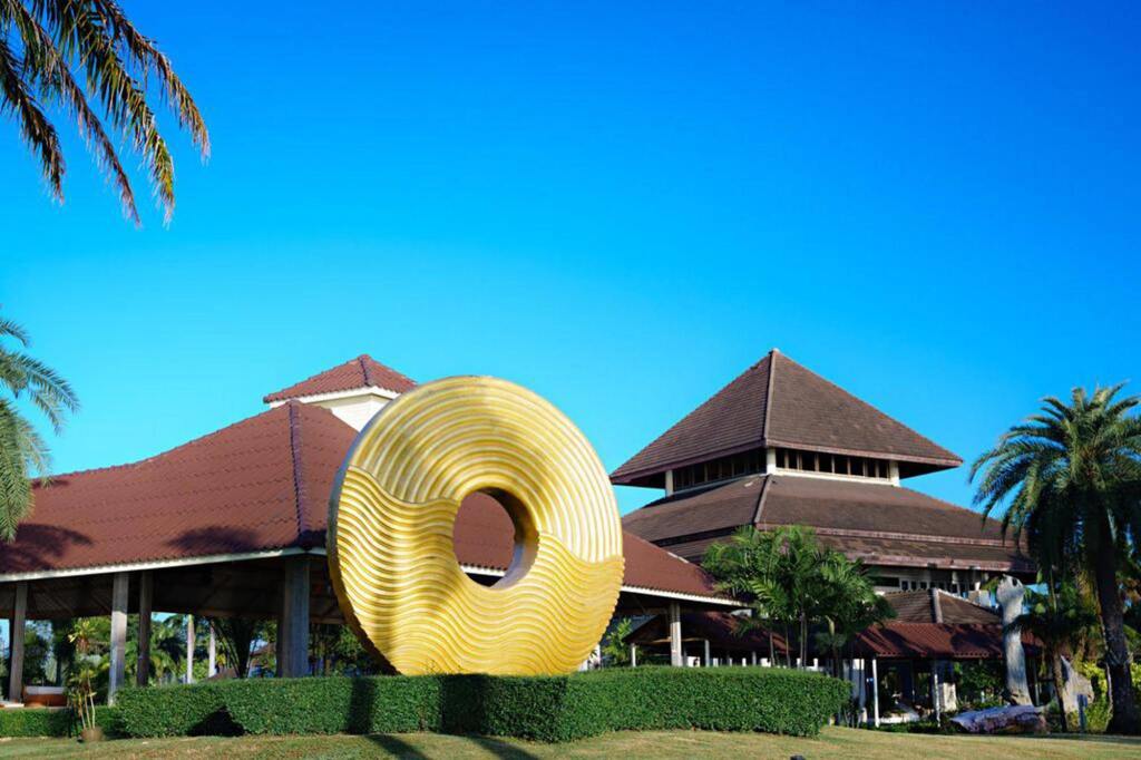 Клаенг: Rock Garden Beach Resort