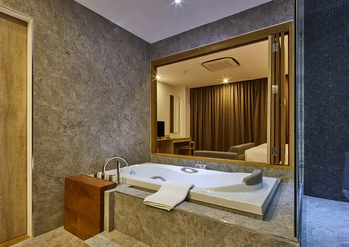 Ка Бин Тха Бу Ри: Serenity Hotel Spa & Onsen