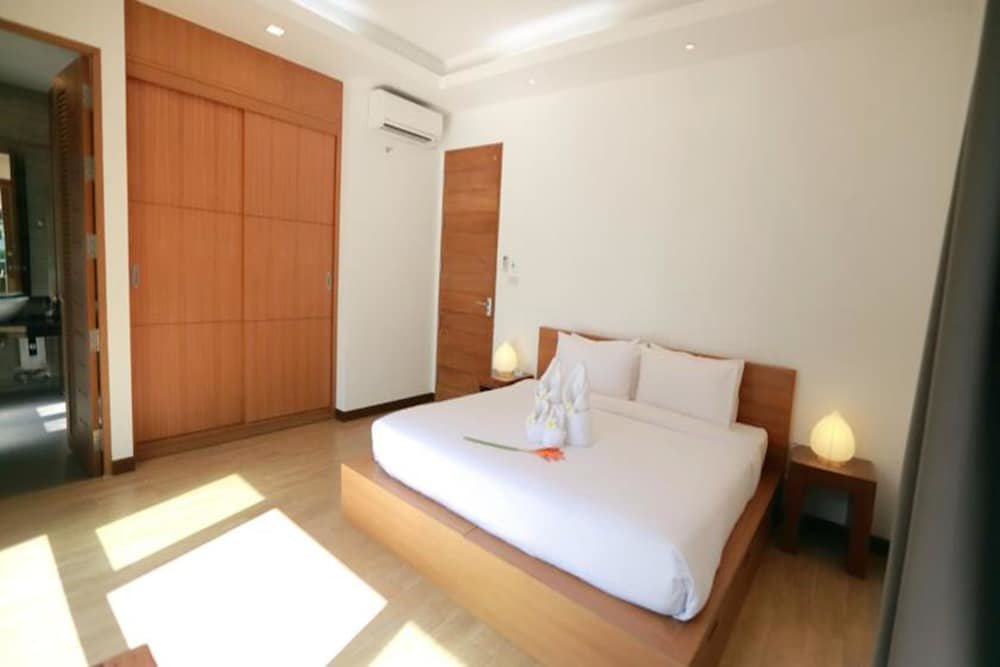 Самуи: Grand Villa Beach Front