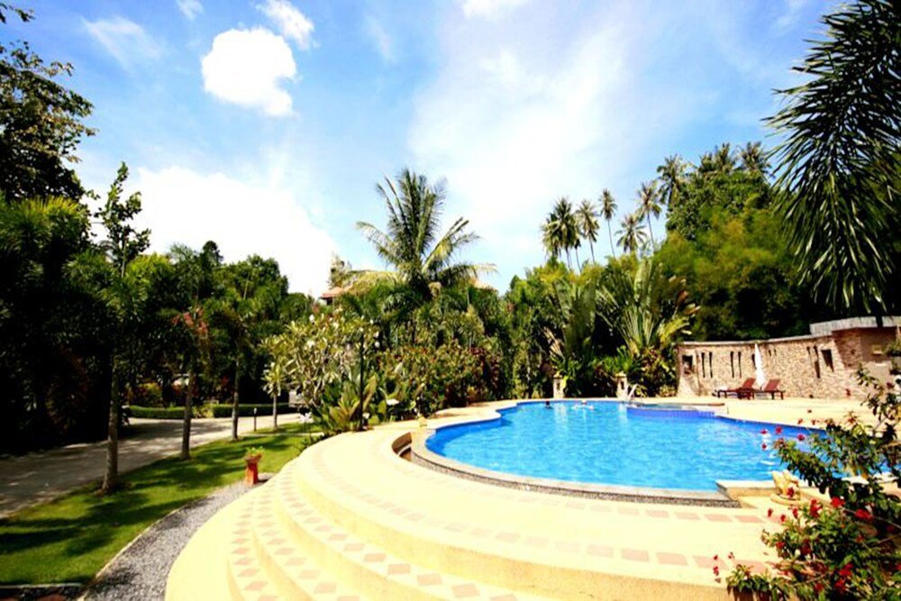 Самуи: Grand Villa Beach Front
