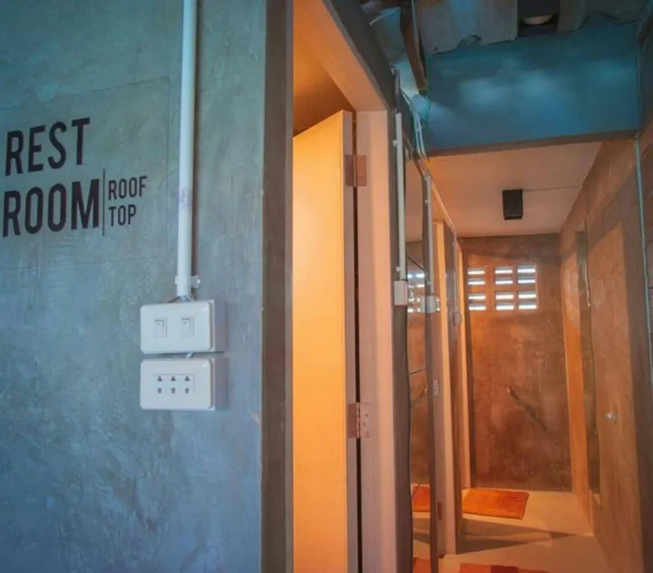 Бангкок: Din Space Bangkok