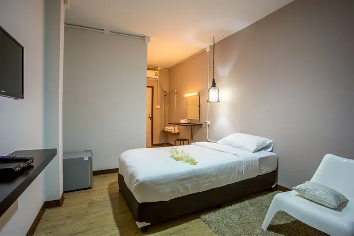 Маерим: First Residence