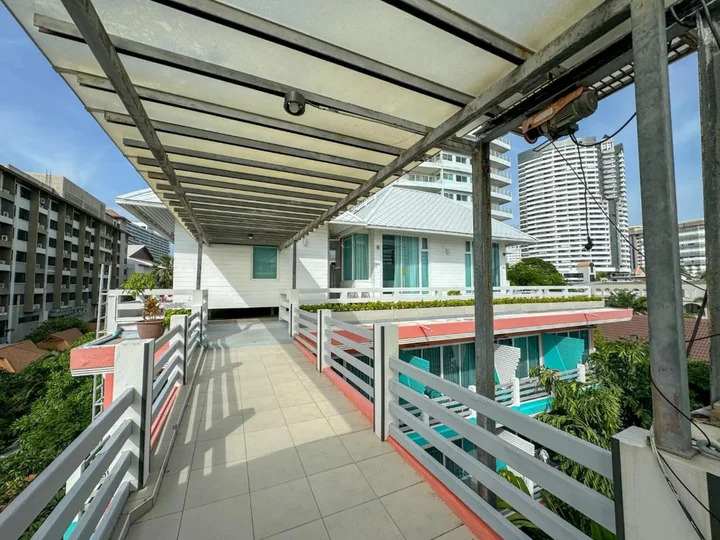 Паттайя: BBHOUSE pattaya