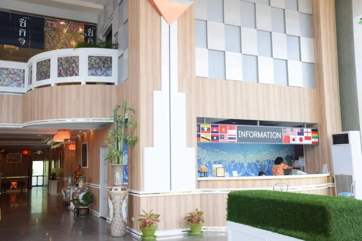 Самутпракан: Bay Hotel Srinakarin