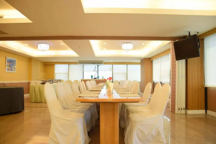 Самутпракан: Bay Hotel Srinakarin
