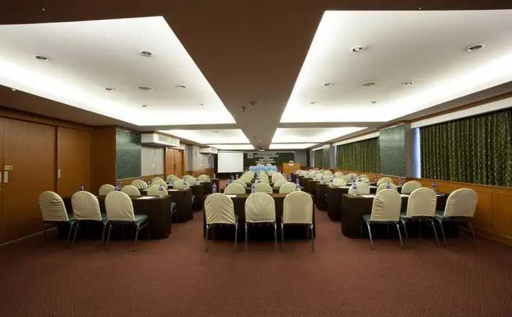 Самутпракан: Bay Hotel Srinakarin