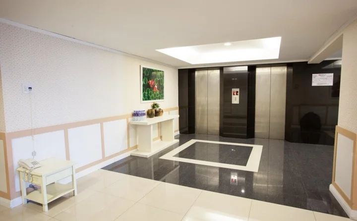 Самутпракан: Bay Hotel Srinakarin