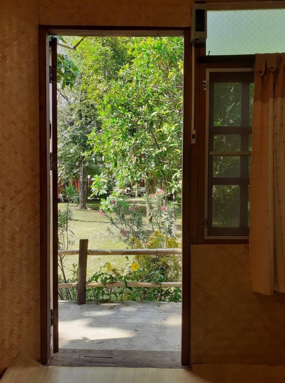 Паи: Pai Cat Hut Guesthouse
