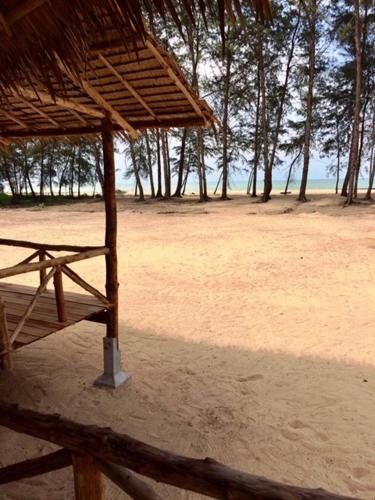 Kho Khao River Sand Eco Resort on the Beach — фото 4