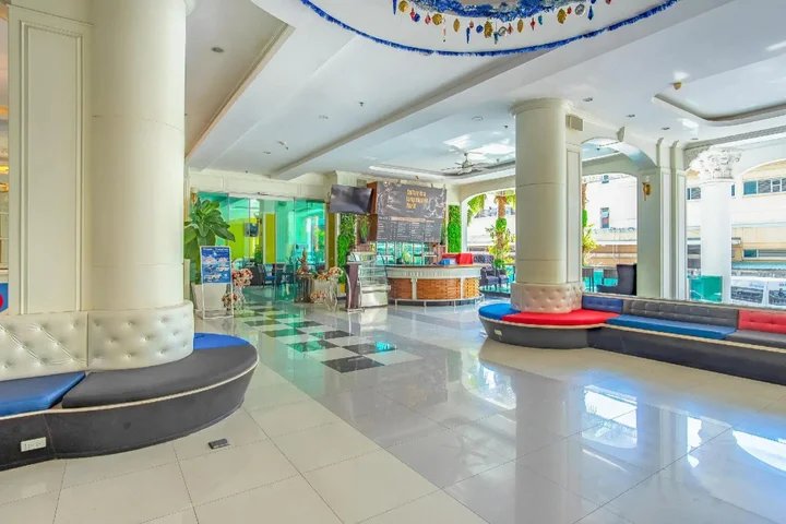 Пхукет: Sira Grande Hotel and Spa