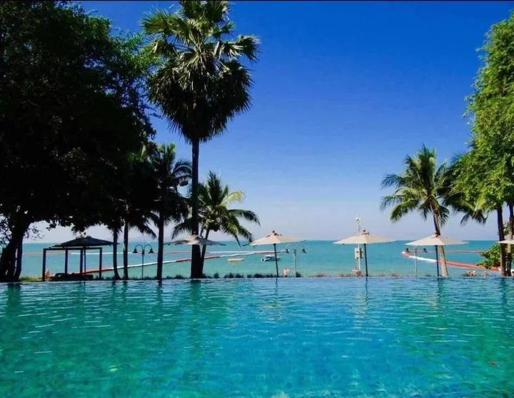 Паттайя: NorthPoint Pattaya Luxury Apartments by GrandisVillas