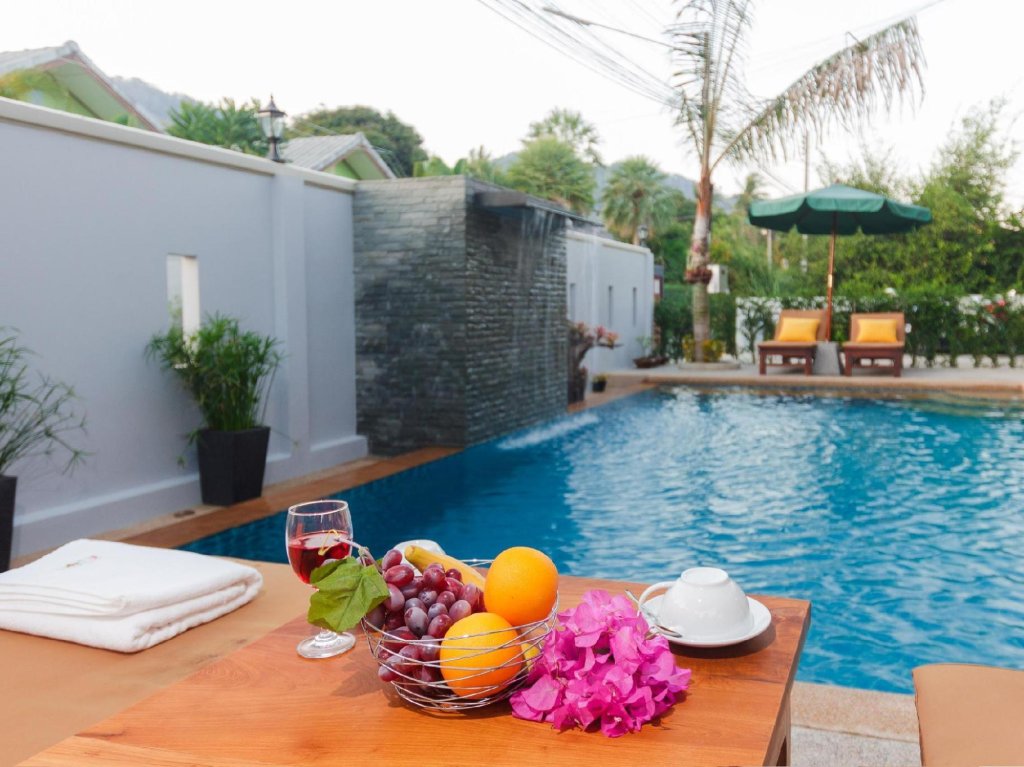 Муанг: Happy Eight Resort Phuket