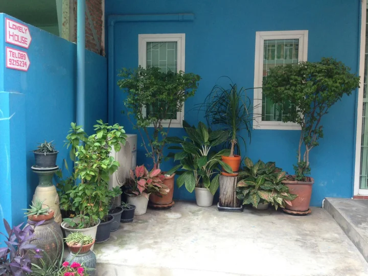 Бангкок: Lovely House Silom