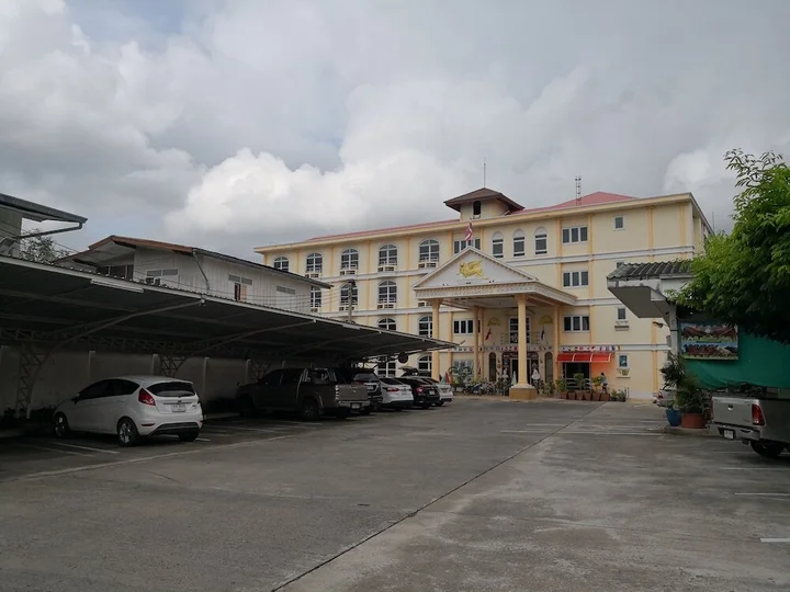 Варин-Чамрап: Phadaeng Hotel