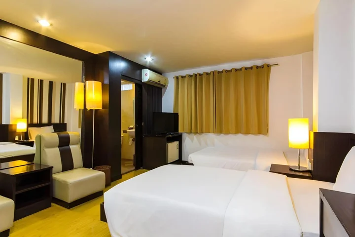 Кхонкэн: Roma Hotel