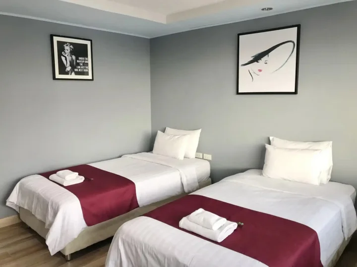 Паттайя: The Beach Front Resort Pattaya  - SHA Plus