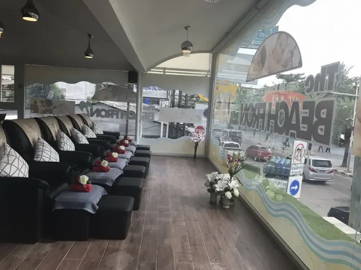 Паттайя: The Beach Front Resort Pattaya  - SHA Plus