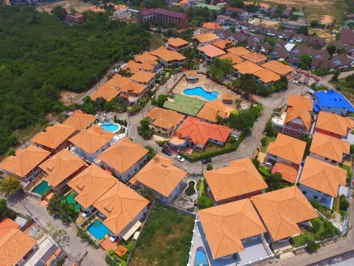 Паттайя: Baan Kanittha - 5 Bedrooms Pool Villa