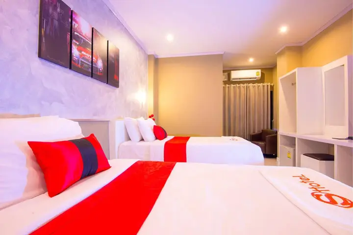 Бури Рам: The S Hotel