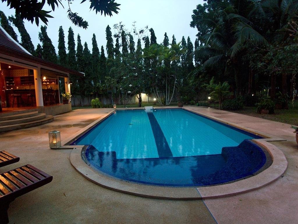 Тхаланг: Paklok Traditional Thai Villa