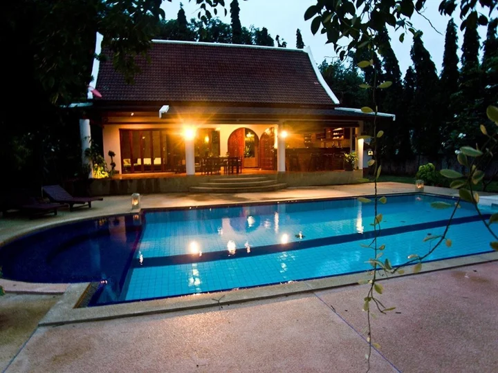 Тхаланг: Paklok Traditional Thai Villa