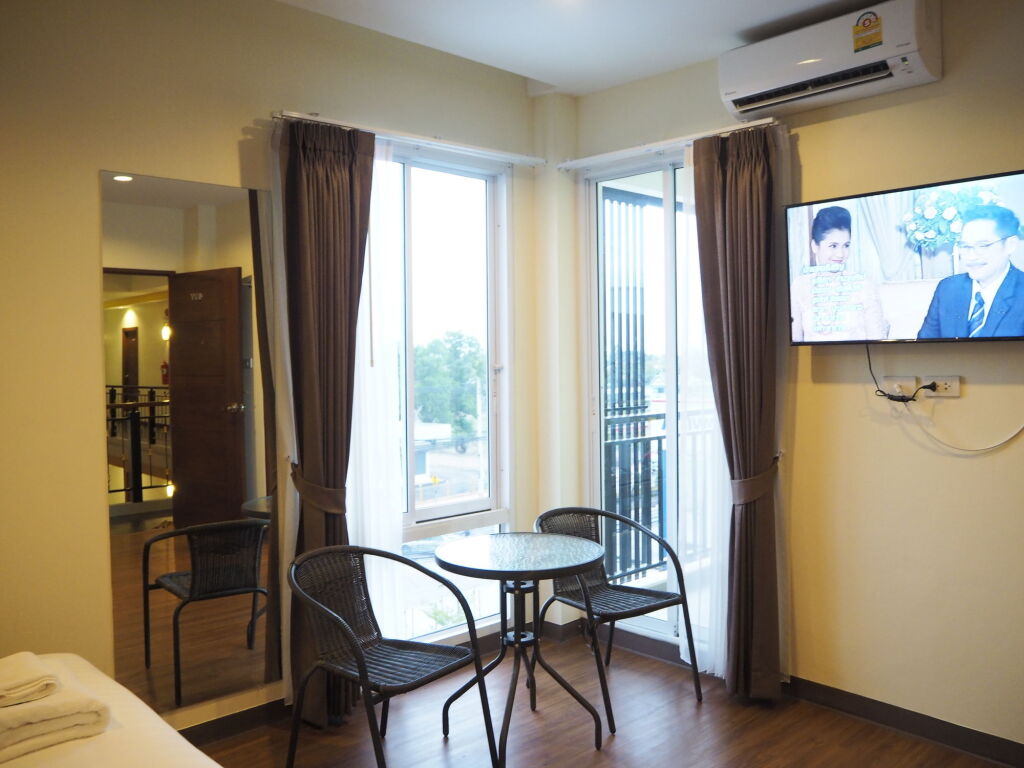 Сураттхани: Suksomboon Hotel