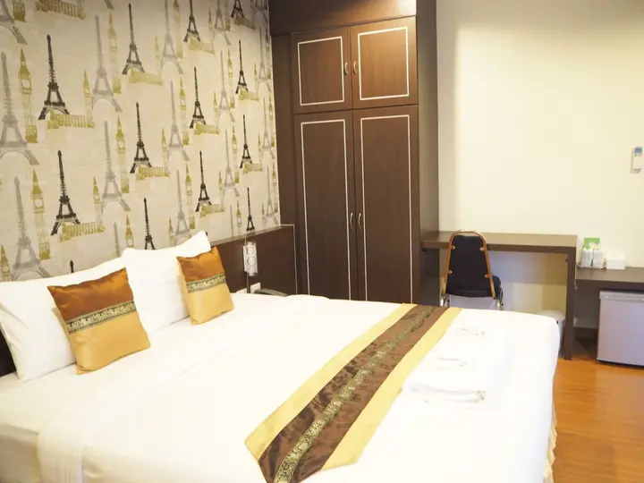 Сураттхани: Suksomboon Hotel